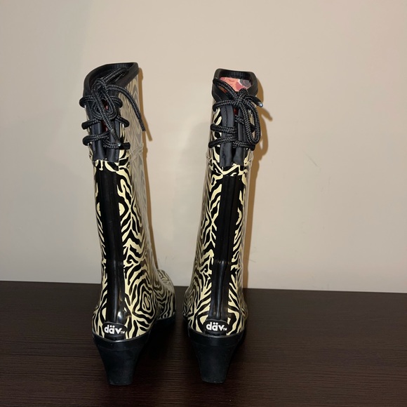 DAV Zebra Print Western Woman Rain Boots Size 6 - Picture 4 of 9
